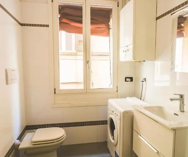 Getthekey S.felice بولونيا