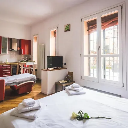 Getthekey S.felice Apartment