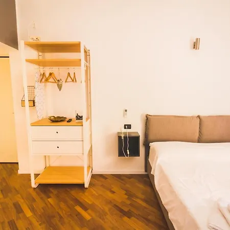 Getthekey S.felice Apartment