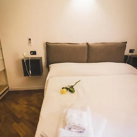 Getthekey S.felice Apartment *